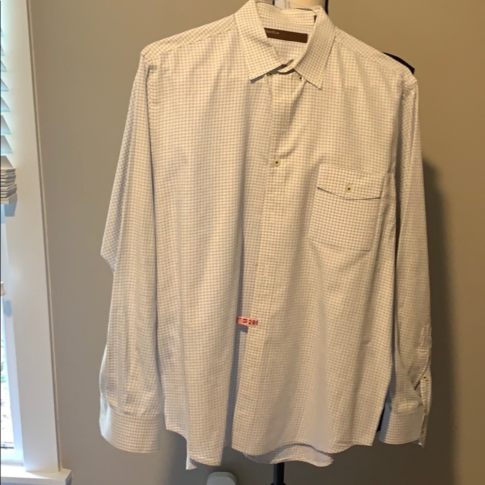 Men’s Perry Ellis button down shirt